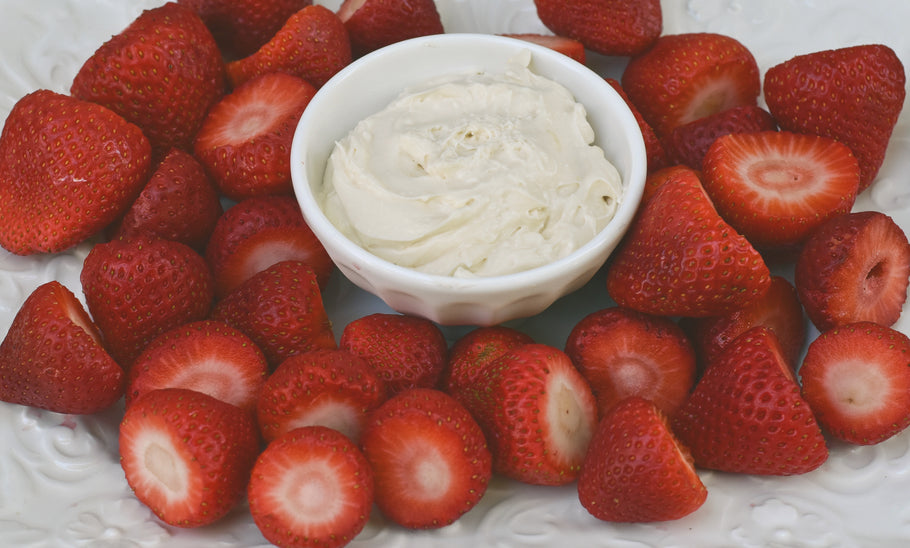 Lemon Cheesecake Fruit Dip